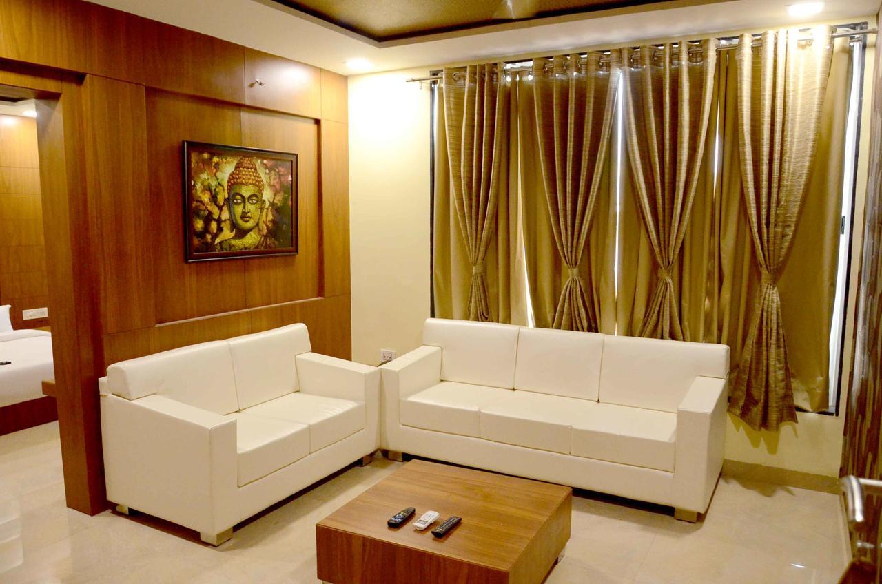Hotel Shikhar Darshan Ujjain Exteriör bild