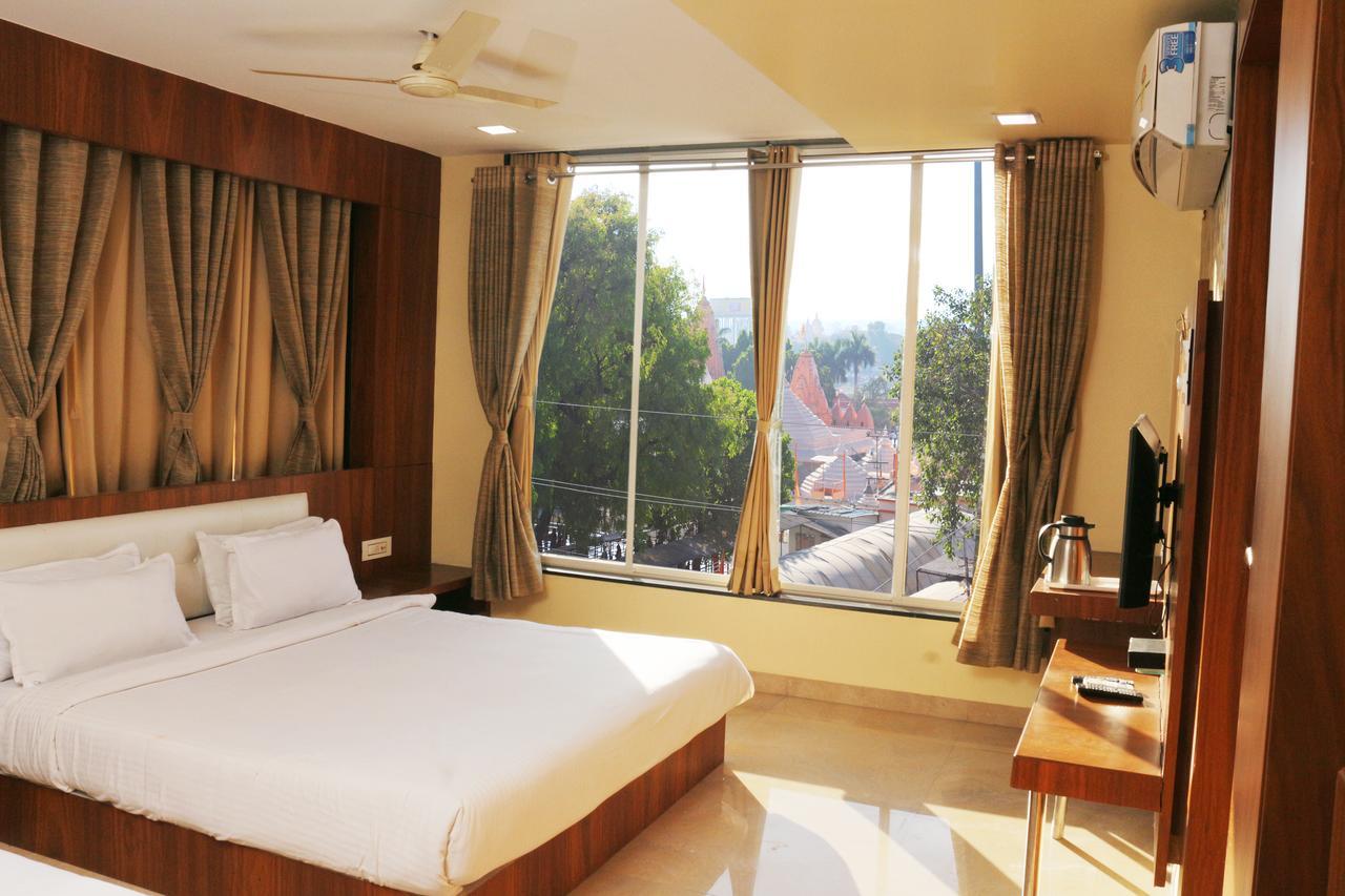 Hotel Shikhar Darshan Ujjain Exteriör bild
