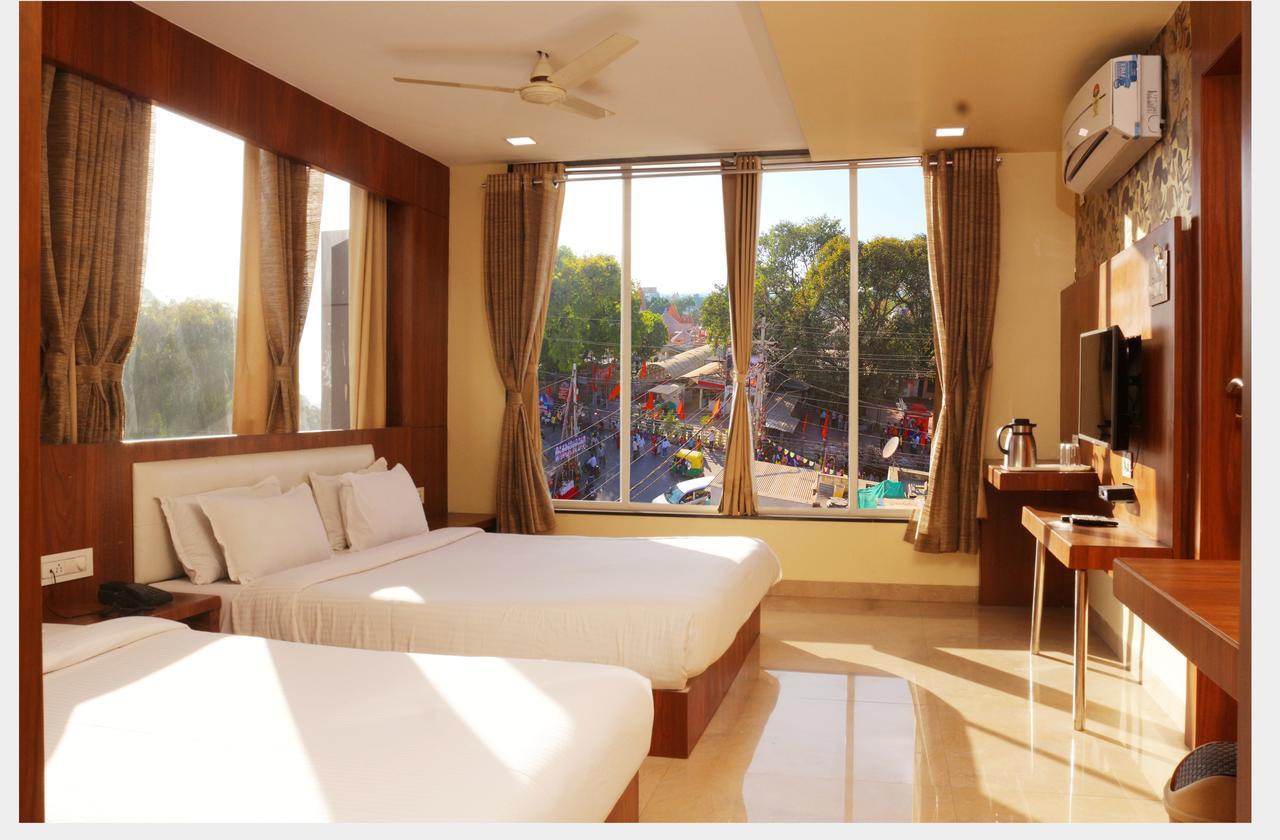Hotel Shikhar Darshan Ujjain Exteriör bild