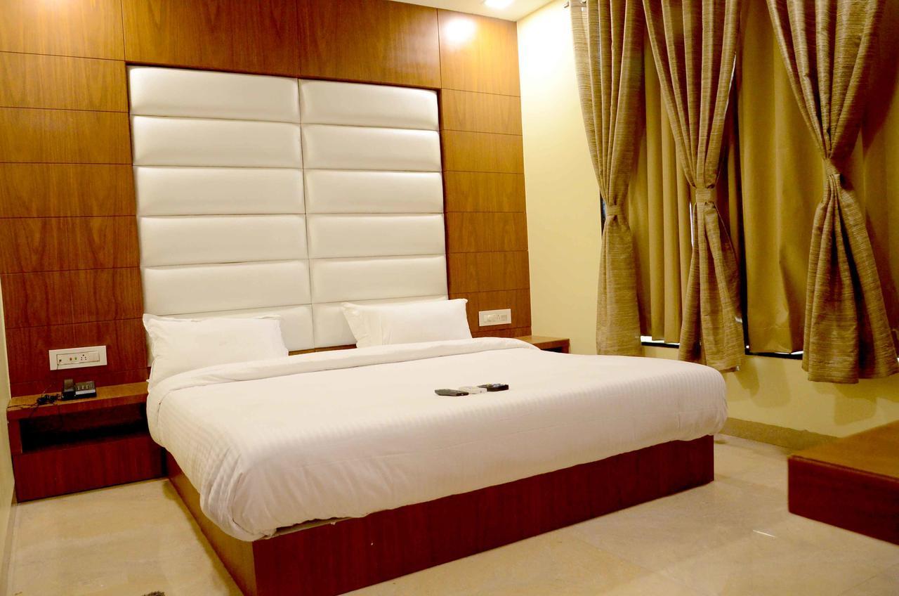 Hotel Shikhar Darshan Ujjain Exteriör bild